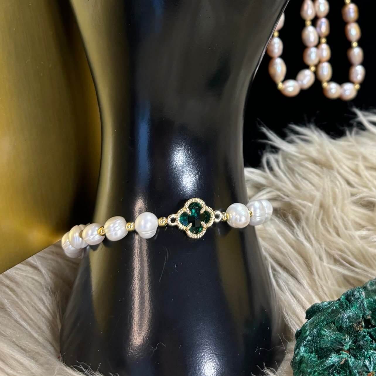White Freshwater Pearl Bracelet With Emerald Four Clover Leaf