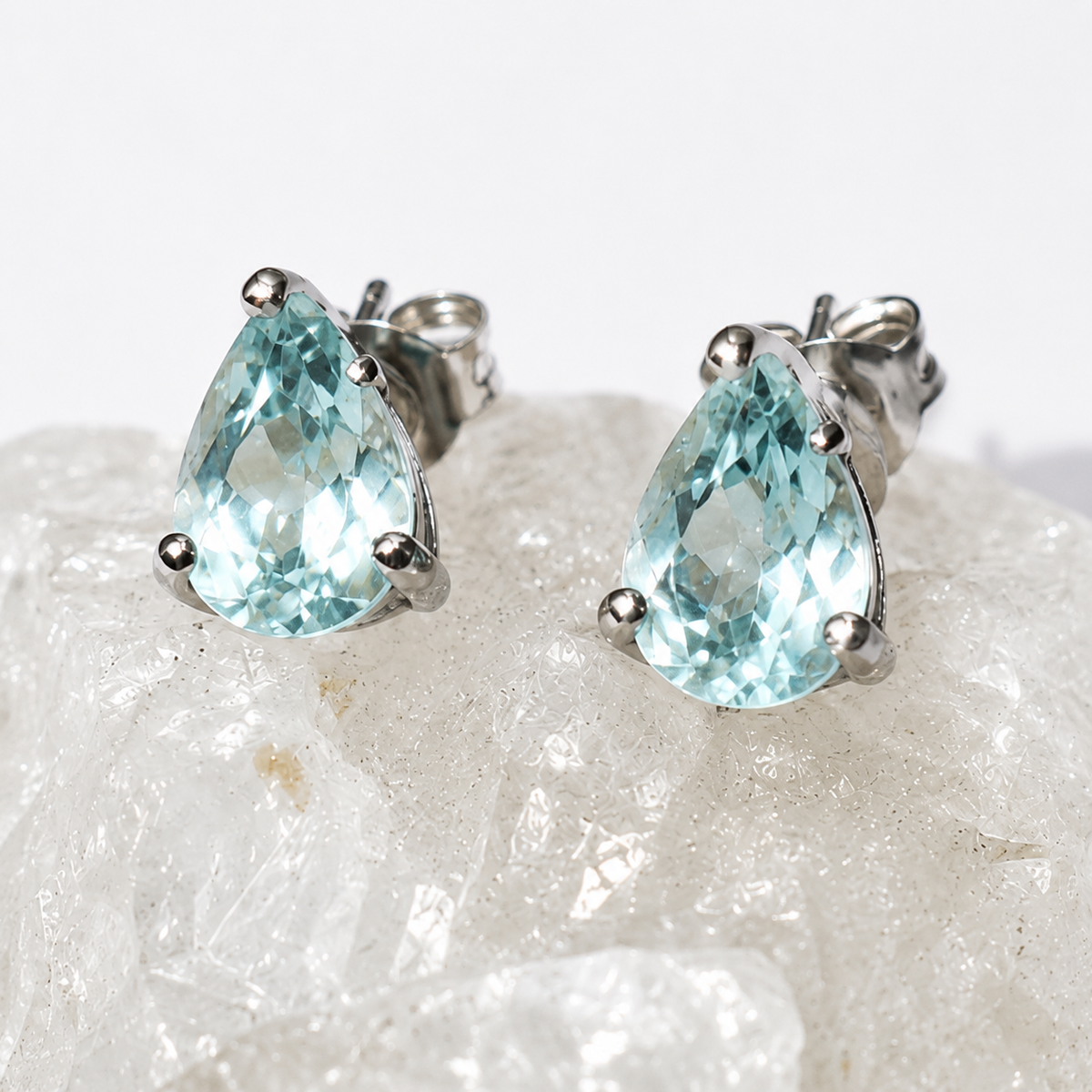 Elegant natural aquamarine teardrop pendant, beautifully refined to showcase the serene blue brilliance of each stone. Their graceful silhouette draws the eye to the aquamarine, creating an effortlessly sophisticated statement.